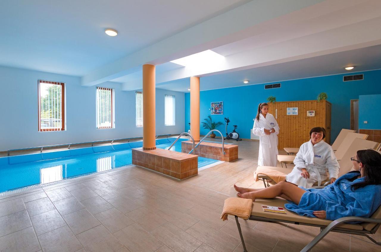 Spa Hotel Centrum ฟรันทิชโกวี ลาซเน ภายนอก รูปภาพ